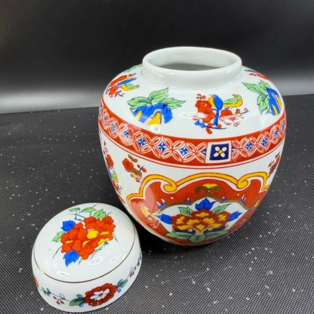 Vintage Porcelain Ginger Jar Floral Bird‎ Chinoiserie Lidded Vase Gilt 5 Inch